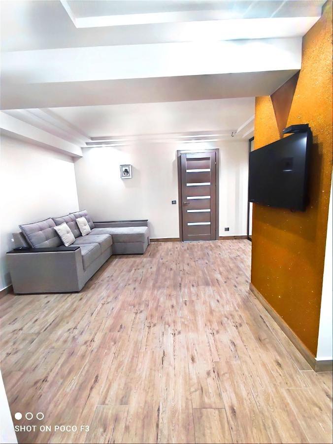 Sun Apartment Center City Kisinyov Kültér fotó
